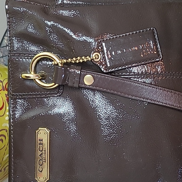 Coach Shiny Brown Shoulder Bag - Picture 5 of 14